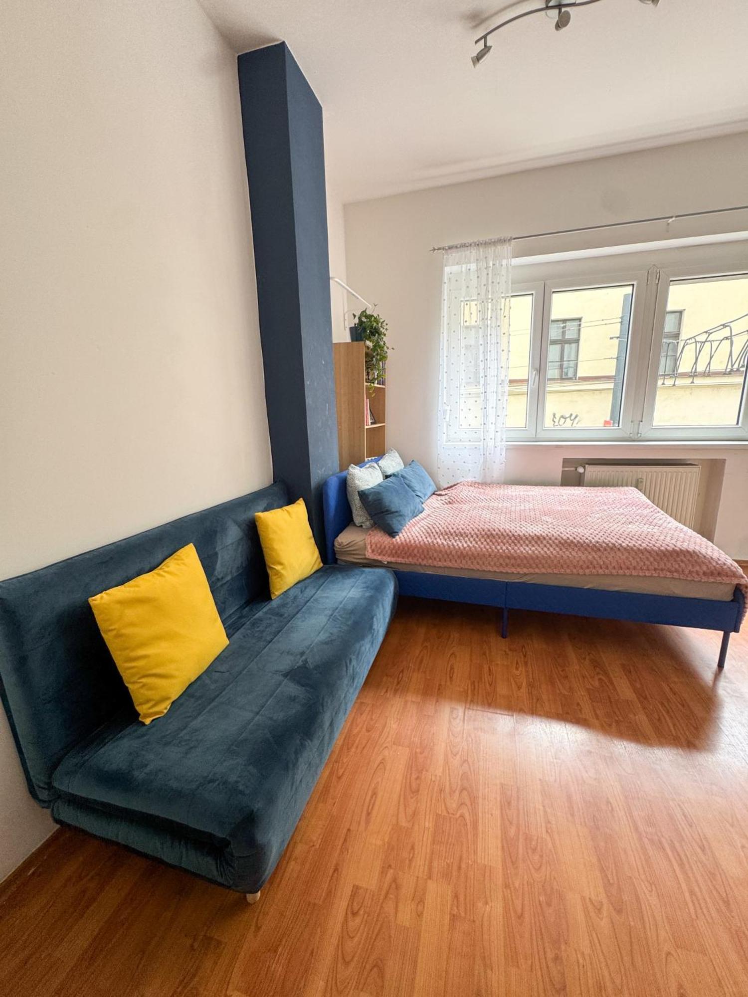 Old Town Cozy Studio In City Center Bratislava Ngoại thất bức ảnh